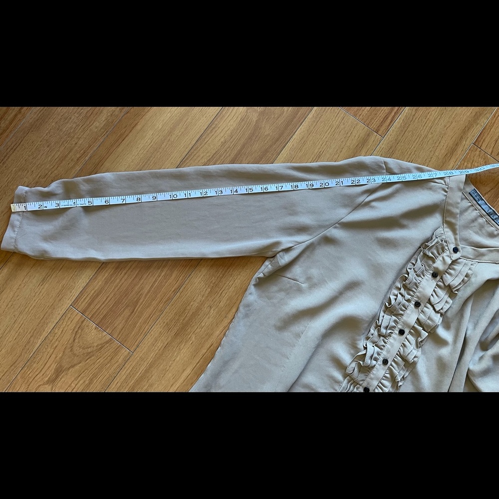 Zara Ruffled Embroidered Button -down Top - Picture 6 of 8